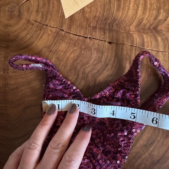 New NPC NANBF OCB Figure Physique Wellness Practice Competition suit posing - Picture 2 of 3